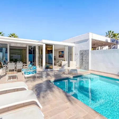 With Private Pool * 칼라오살바헤