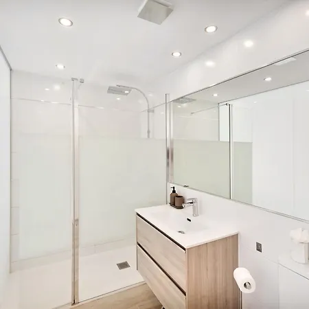 With Private Pool Hébergement de vacances *